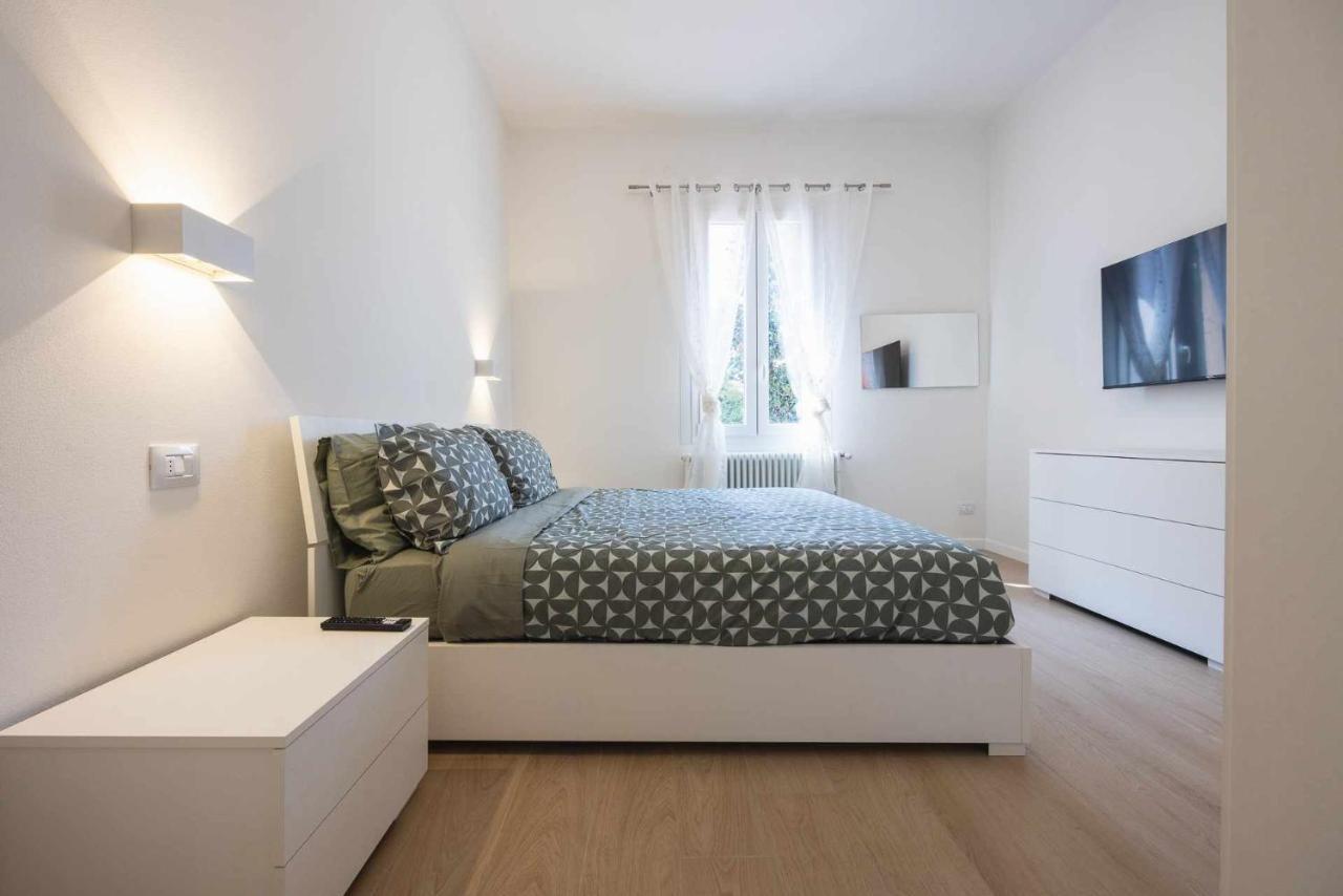Camonia Luxury Free Parking 2Km Da Bologna Apartman Kültér fotó