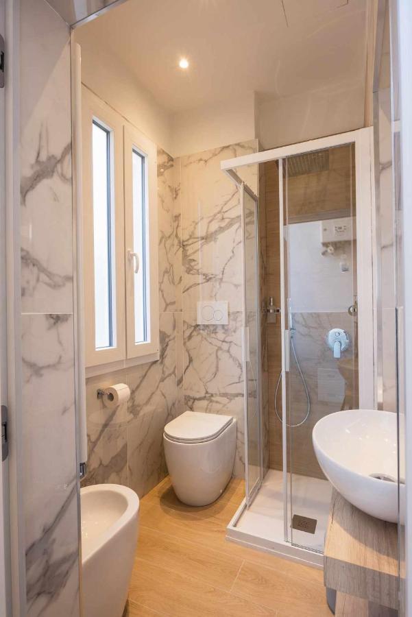 Camonia Luxury Free Parking 2Km Da Bologna Apartman Kültér fotó